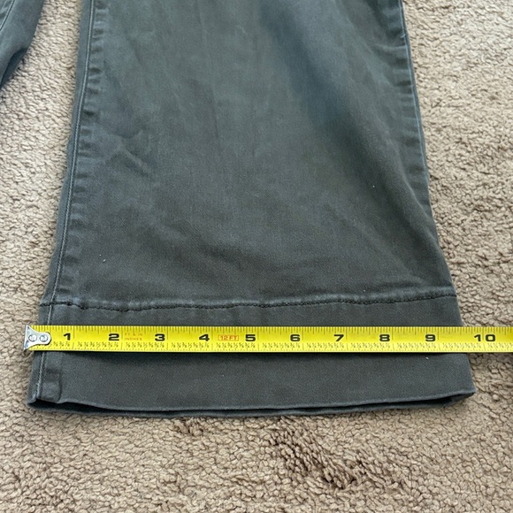 Bagatelle Collection New York Women’s Olive Green Chinos Size 10 Pants - Picture 8 of 10